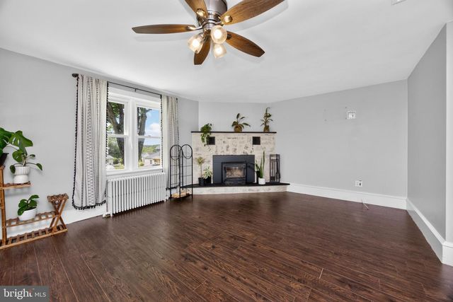 11 MORRIS LN, Coatesville, PA 19320