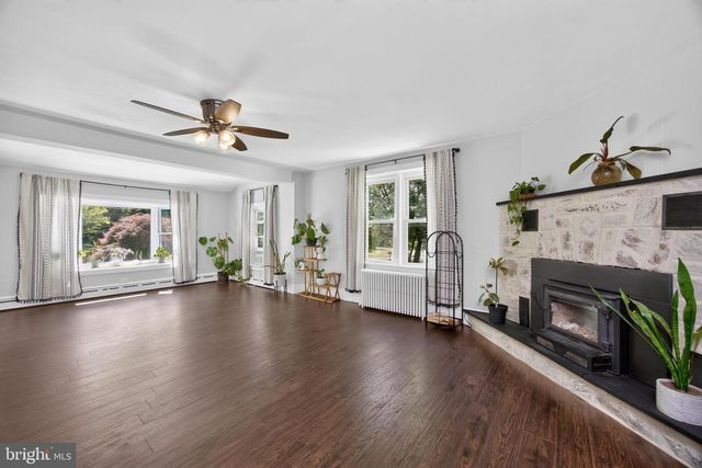 11 MORRIS LN, Coatesville, PA 19320