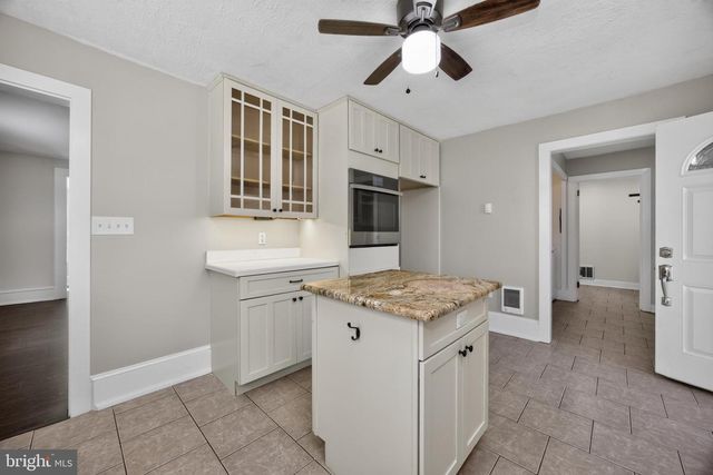 11 MORRIS LN, Coatesville, PA 19320