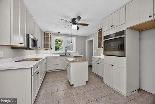 11 MORRIS LN, Coatesville, PA 19320