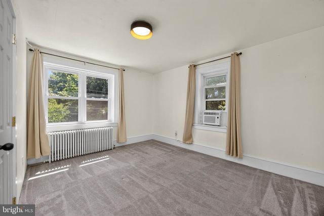 11 MORRIS LN, Coatesville, PA 19320