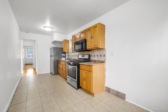 1609 Colden Avenue, Bronx, NY 10462