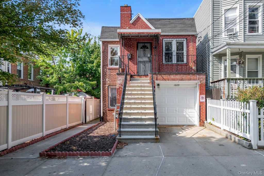1609 Colden Avenue, Bronx, NY 10462 — exterior