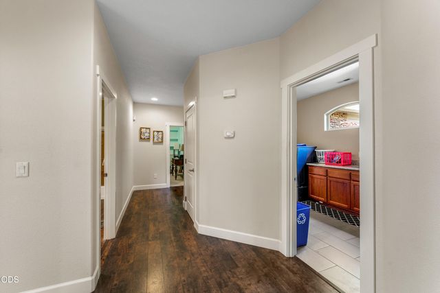1921 NW Crown Street, Grants Pass, OR 97526
