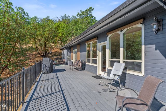 1921 NW Crown Street, Grants Pass, OR 97526