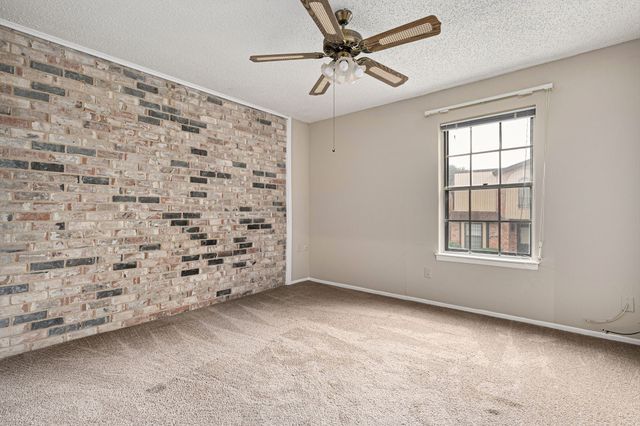 2325 Overland Lane, Arlington, TX 76014