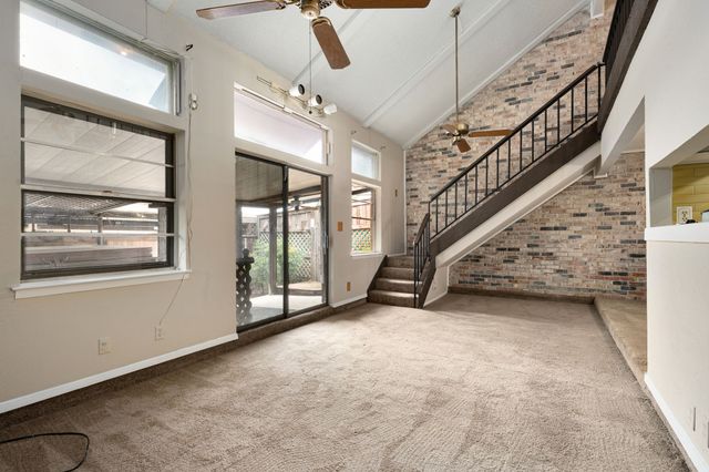 2325 Overland Lane, Arlington, TX 76014