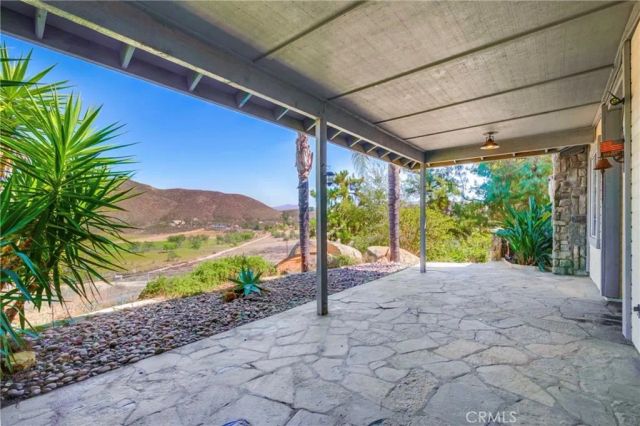 39100 Saddle Ridge, Hemet, CA 92543