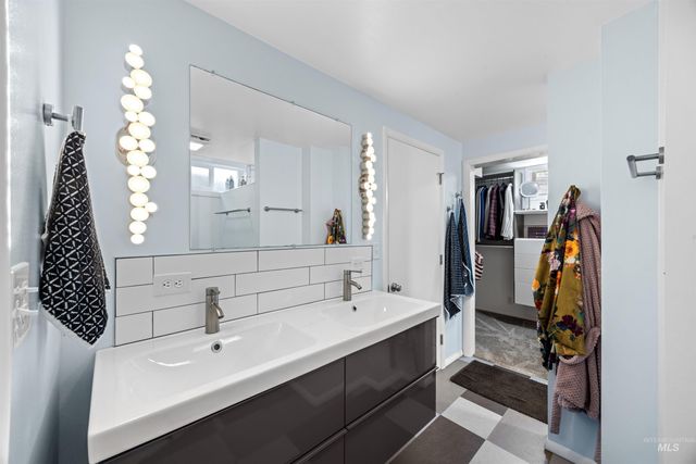 1929 W Bedford, Boise, ID 83705