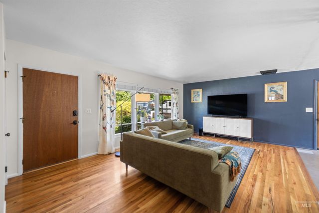 1929 W Bedford, Boise, ID 83705
