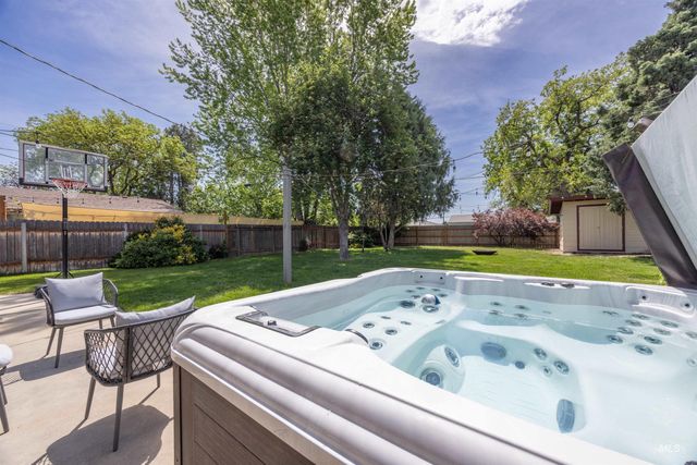 1929 W Bedford, Boise, ID 83705
