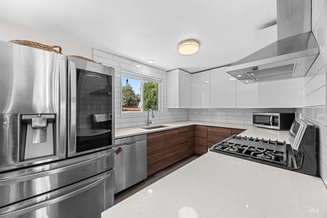 1929 W Bedford, Boise, ID 83705