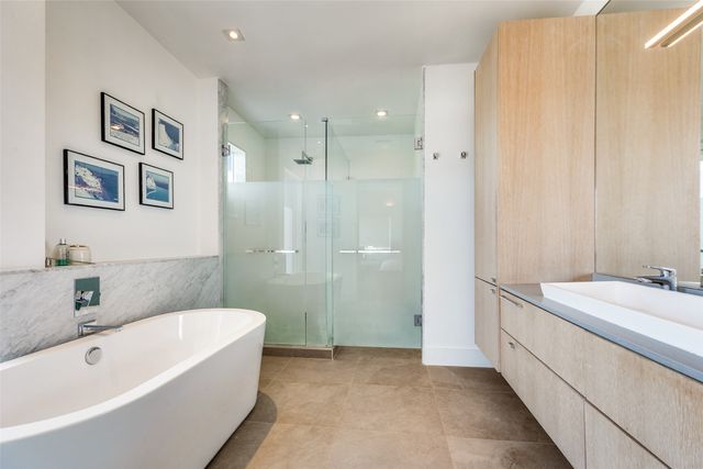 2412 Laneri Avenue, Dallas, TX 75206