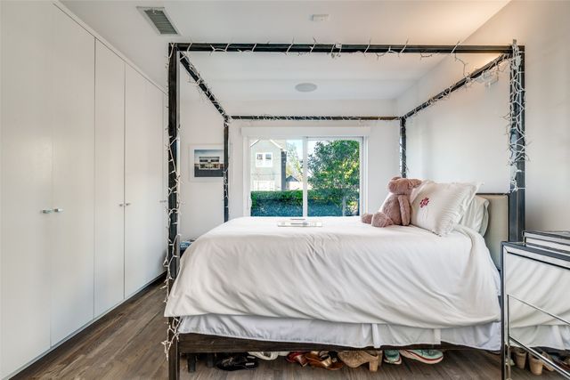 2412 Laneri Avenue, Dallas, TX 75206