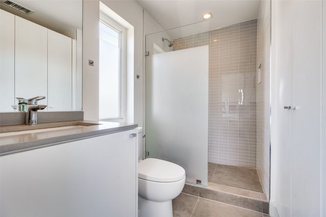 2412 Laneri Avenue, Dallas, TX 75206