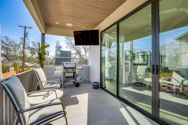 2412 Laneri Avenue, Dallas, TX 75206