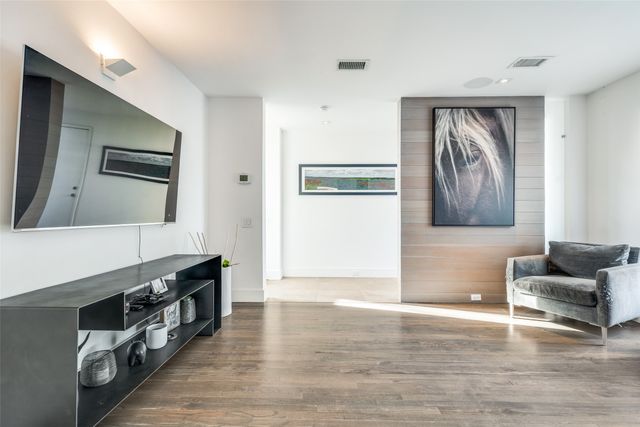 2412 Laneri Avenue, Dallas, TX 75206