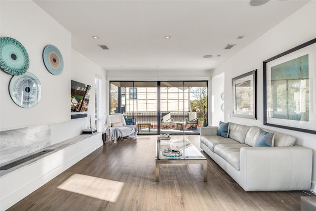 2412 Laneri Avenue, Dallas, TX 75206