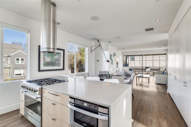 2412 Laneri Avenue, Dallas, TX 75206