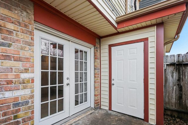 10654 Hazelhurst Drive 28, Houston, TX 77043