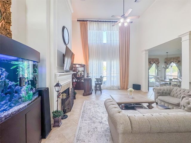 2305 Delta Bridge Drive, Pearland, TX 77584