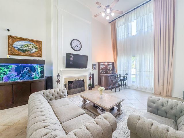 2305 Delta Bridge Drive, Pearland, TX 77584