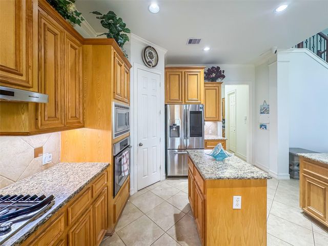 2305 Delta Bridge Drive, Pearland, TX 77584