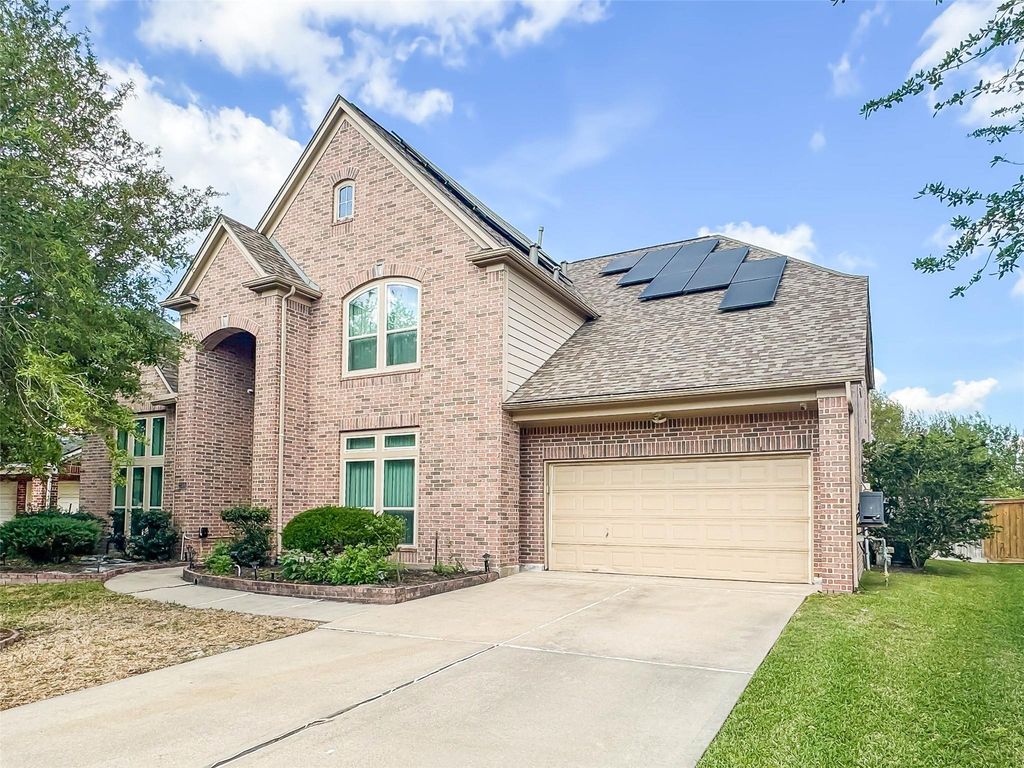 2305 Delta Bridge Drive, Pearland, TX 77584
