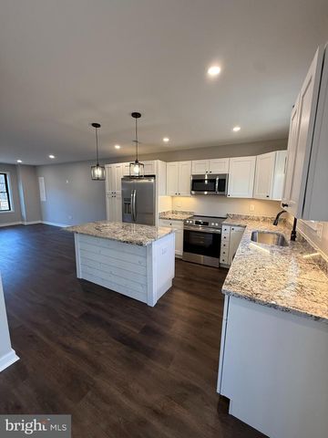 8640 MORMON CHURCH, Waynesboro, PA 17268