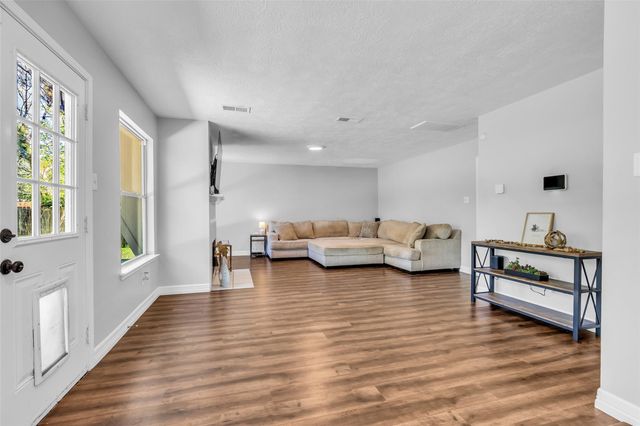 16919 Lacing Court, Crosby, TX 77532