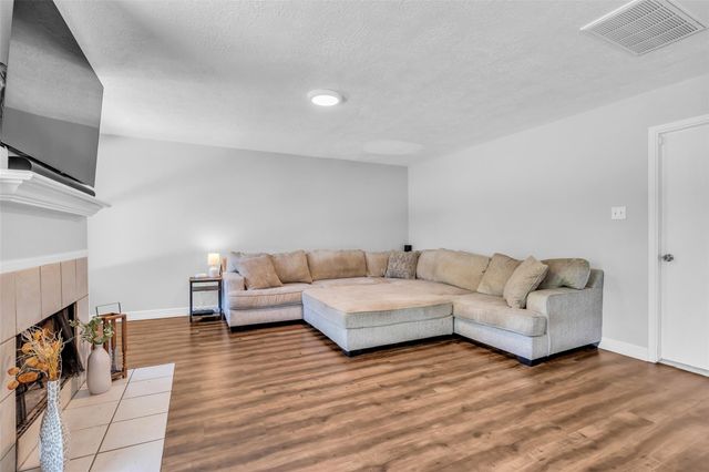 16919 Lacing Court, Crosby, TX 77532