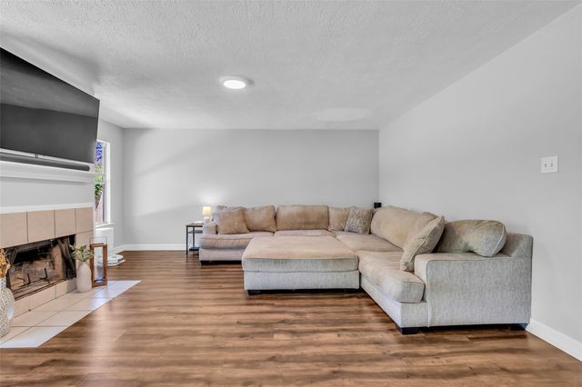 16919 Lacing Court, Crosby, TX 77532