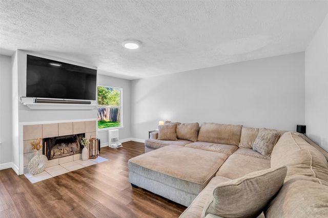 16919 Lacing Court, Crosby, TX 77532