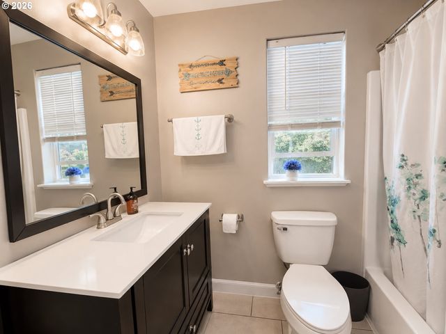 125 W FAIRFIELD St, Gladstone, OR 97027