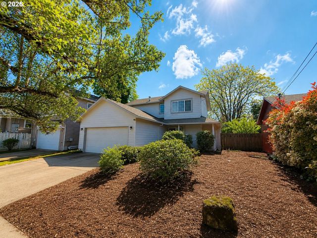 125 W FAIRFIELD St, Gladstone, OR 97027