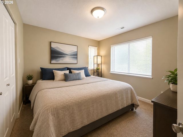 125 W FAIRFIELD St, Gladstone, OR 97027