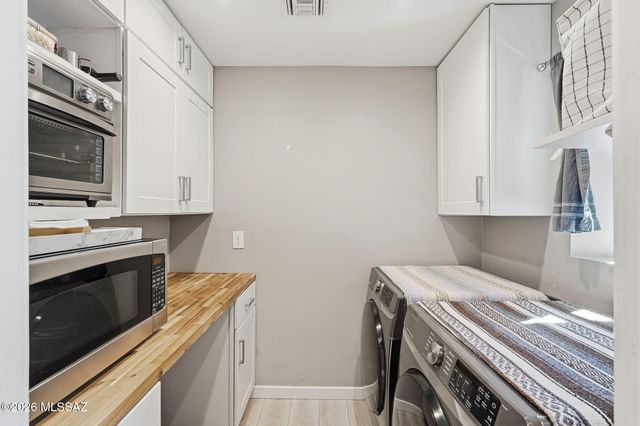 1801 N Howard Boulevard, Tucson, AZ 85716