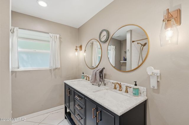 1801 N Howard Boulevard, Tucson, AZ 85716