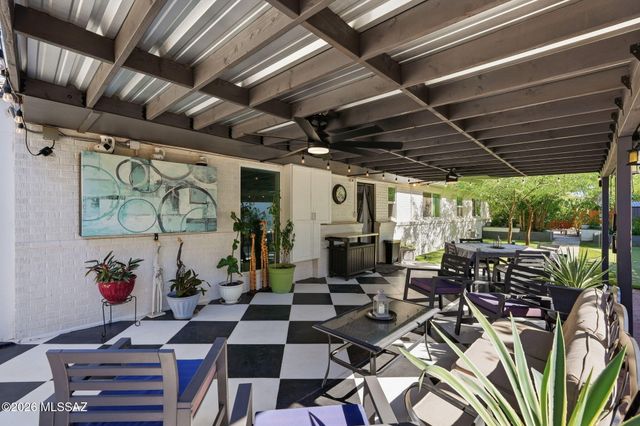 1801 N Howard Boulevard, Tucson, AZ 85716