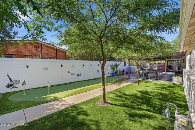 1801 N Howard Boulevard, Tucson, AZ 85716