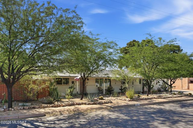 1801 N Howard Boulevard, Tucson, AZ 85716