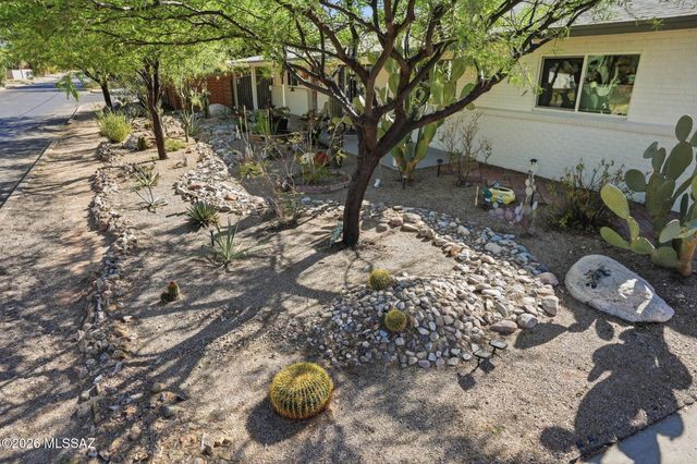 1801 N Howard Boulevard, Tucson, AZ 85716