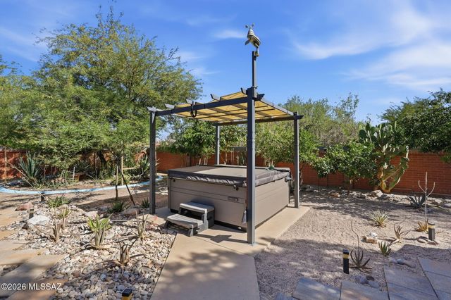 1801 N Howard Boulevard, Tucson, AZ 85716