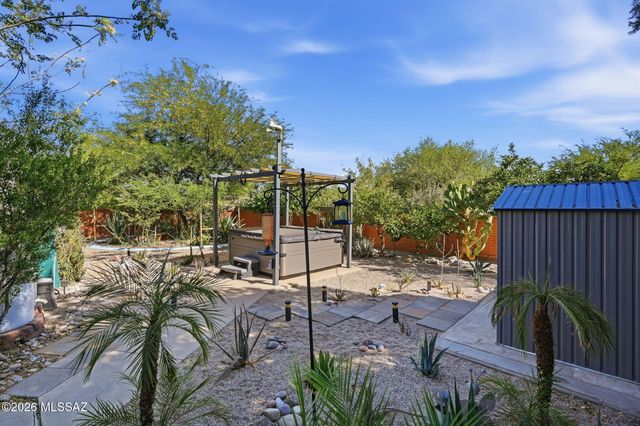 1801 N Howard Boulevard, Tucson, AZ 85716