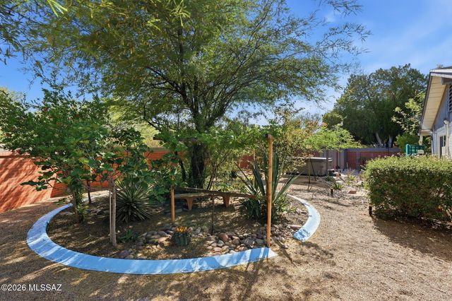 1801 N Howard Boulevard, Tucson, AZ 85716