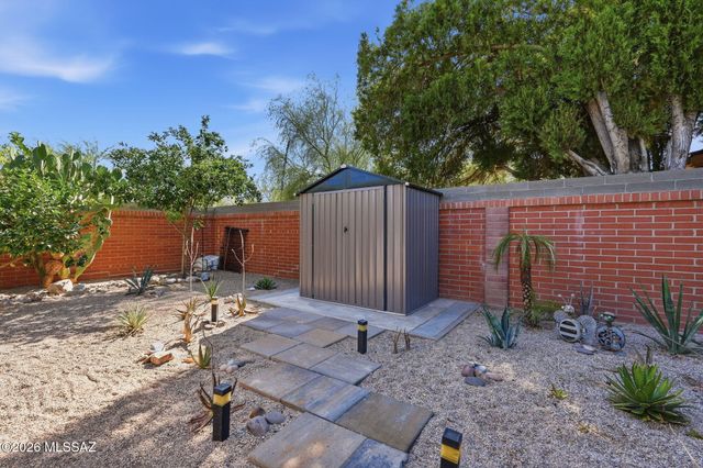 1801 N Howard Boulevard, Tucson, AZ 85716