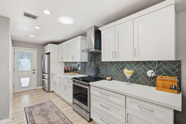 1801 N Howard Boulevard, Tucson, AZ 85716