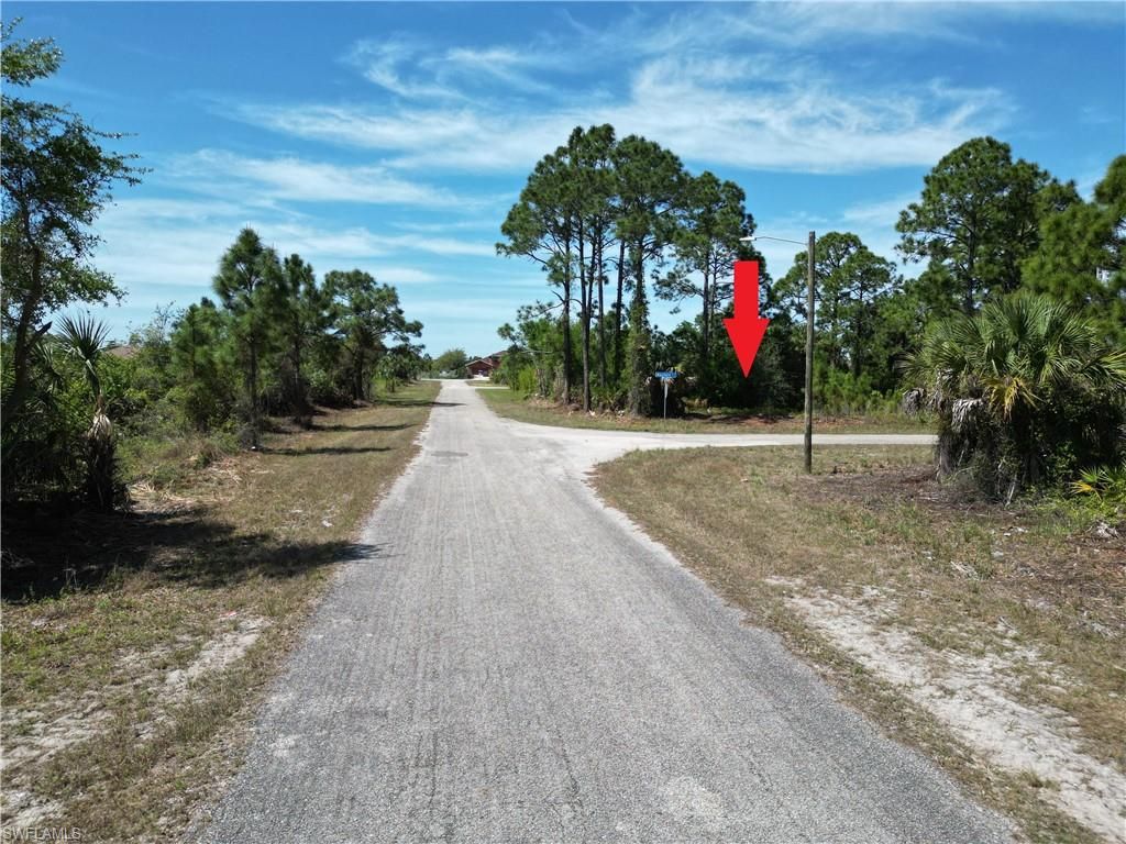 920 MAYFIELD AVE S, LEHIGH ACRES, FL 33974 — photo 2