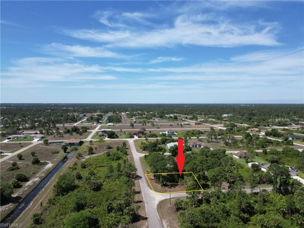 920 MAYFIELD AVE S, LEHIGH ACRES, FL 33974 — photo 3