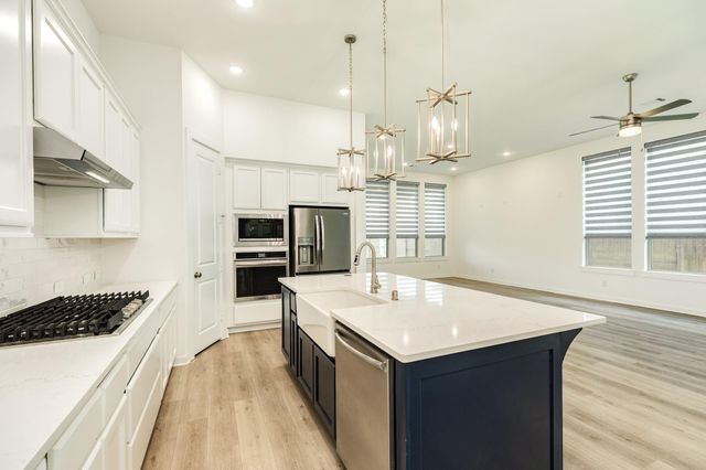 10222 Bison Drive, Manvel, TX 77583